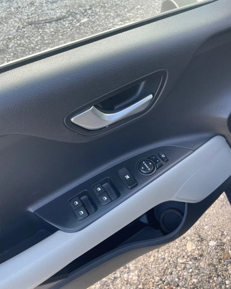 Kia Stonic cena 59900 przebieg: 60302, rok produkcji 2018 z Nysa małe 667